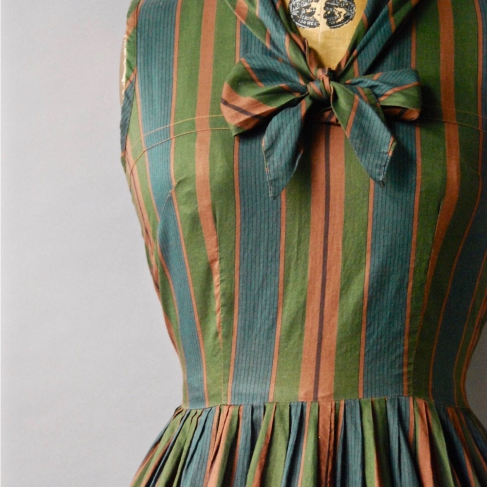 Vintage 1960’s Striped Dress - Picture 2 of 2